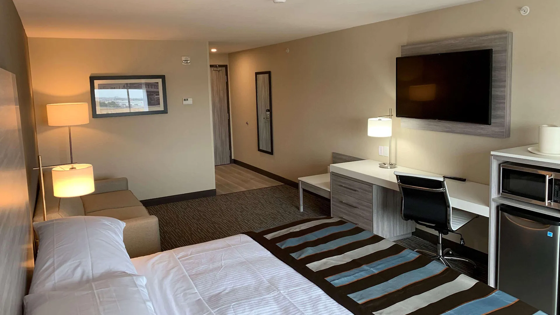 Wingate By Wyndham Kanata West Ottawa Hotel