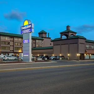 Days By Wyndham South 3* YYC